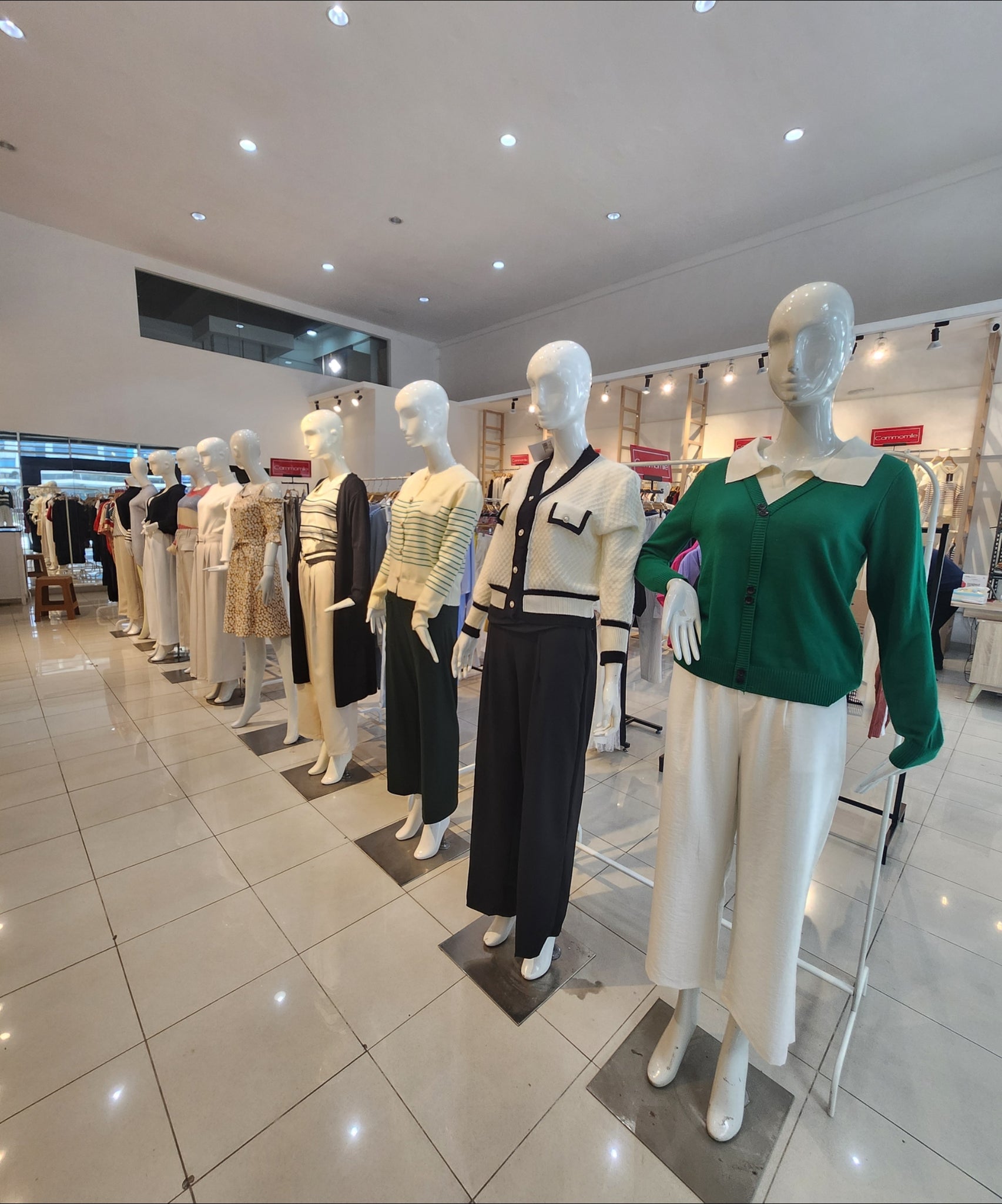 Cammomile 2502018 Cardigan rajut kantong list 2 lengan panjang