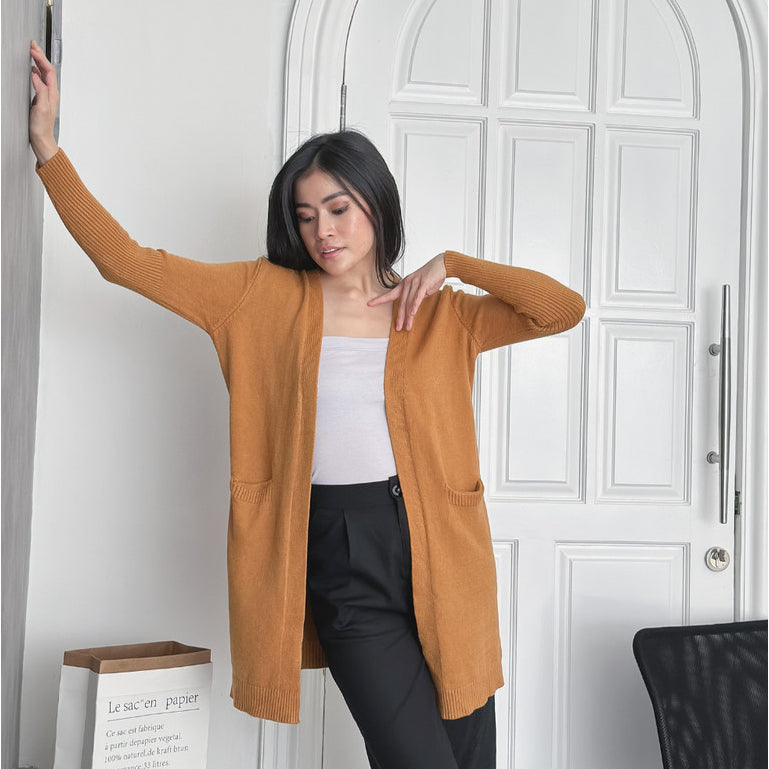 Cammomile 2502001 Long Cardi Premium Knit 2211027